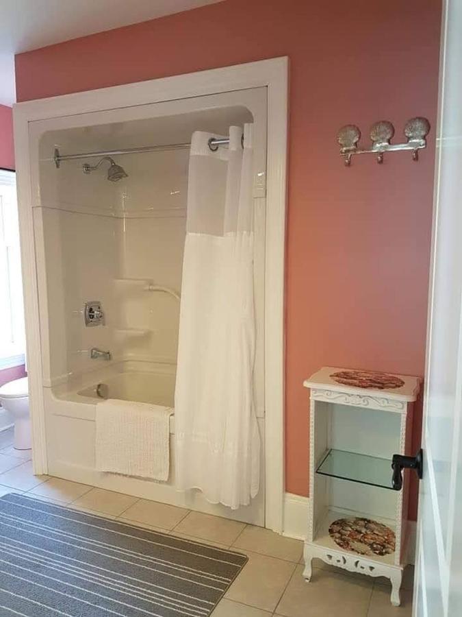 Dove House Bed & Breakfast Harboursideノースシドニー エクステリア 写真